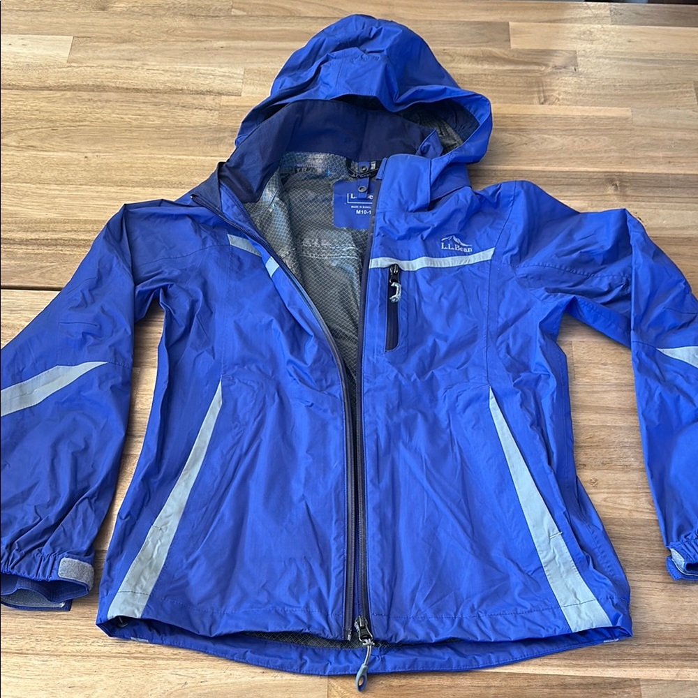 <3 L.L.Bean Lighweight Jacket